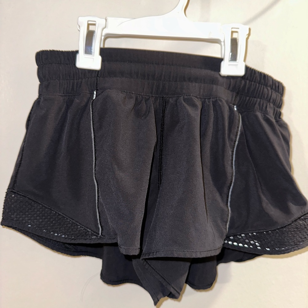 Lululemon Hotty Hot Run Low Rise Short 2.5”